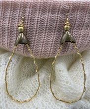 Load image into Gallery viewer, Earrings Oval Hoops 1-of-A-King