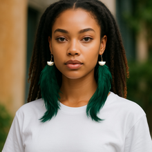 Load image into Gallery viewer, Feather Earrings