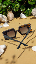 Load image into Gallery viewer, Square Frame Sunglasses