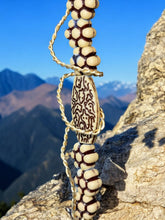 Load image into Gallery viewer, Earrings "Vanilla Chocolate Grapevine"
