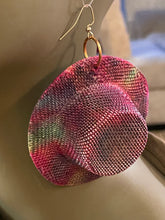 Load image into Gallery viewer, Earrings Straw Fedora

