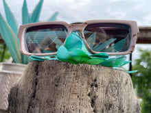 Load image into Gallery viewer, Sunglasses Oversized Marbled Square Frames
