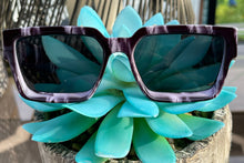Load image into Gallery viewer, Sunglasses Oversized Marbled Square Frames
