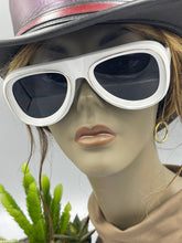 Load image into Gallery viewer, Sunglasses Steampunk Oval Frames

