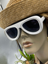 Load image into Gallery viewer, Sunglasses Steampunk Oval Frames
