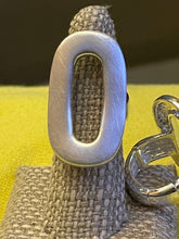 Load image into Gallery viewer, Ring  Hollow Oblong

