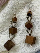 Load image into Gallery viewer, Earrings Wooden Cubes
