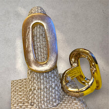 Load image into Gallery viewer, Ring  Hollow Oblong
