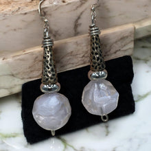 Load image into Gallery viewer, Earrings Spherical Ice Cubes
