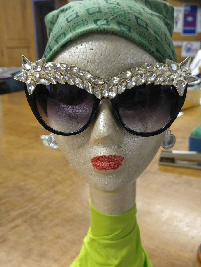Luxury Black Frame Rhinestone Top Cat Eye Sunglasses