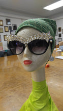 Load image into Gallery viewer, Luxury Black Frame Rhinestone Top Cat Eye Sunglasses
