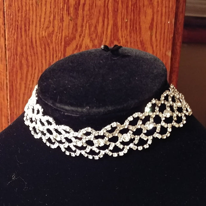 Silver Rhinestones Hollow Choker Necklace