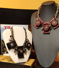 Load image into Gallery viewer, Leatherette Flaps &amp; Wooden Squares Necklace
