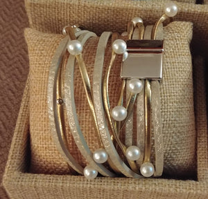 Bracelet Leather Wrap Silver Plated Beads & Magnetic Closure