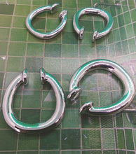 Load image into Gallery viewer, Earring Pierce Less

