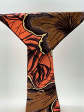 Load image into Gallery viewer, Necktie &amp; Pocket Square Set
