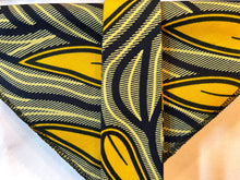 Load image into Gallery viewer, Necktie &amp; Pocket Square Set
