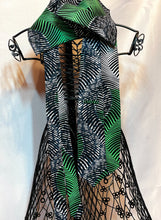 Load image into Gallery viewer, Necktie &amp; Pocket Square Set
