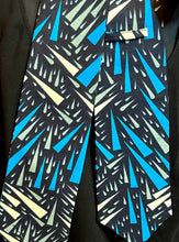 Load image into Gallery viewer, Necktie &amp; Pocket Square Set
