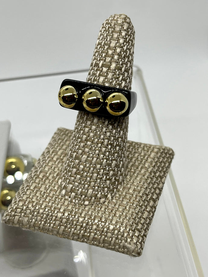 Ring Thin Square Studded