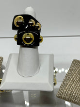 Load image into Gallery viewer, Ring Square Studded
