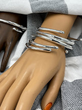 Load image into Gallery viewer, Bracelet Thin Polished Sterling Silver Bangle
