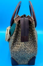 Load image into Gallery viewer, Handbag Flower Petal Rattan Bucket
