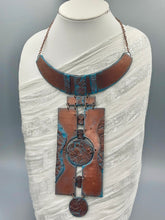 Load image into Gallery viewer, Necklace Statement Bib
