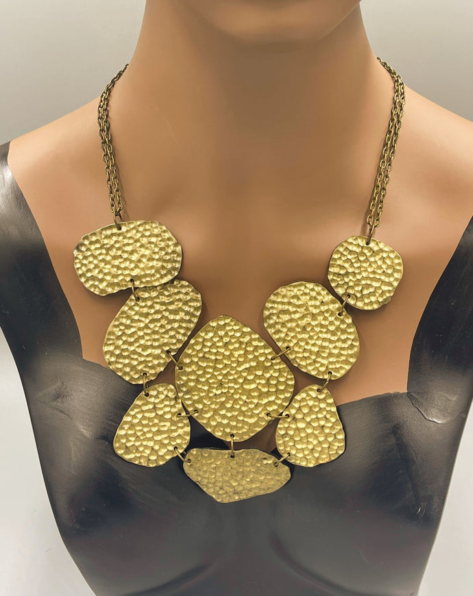 Necklace Hammered Geometric Disc