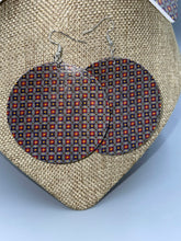 Load image into Gallery viewer, Earrings Natural Polished Wood Ethnic Painted Patterns
