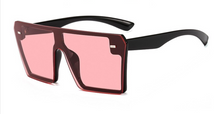 Load image into Gallery viewer, Black Square Frame Oversized Sunglasses
