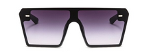 Load image into Gallery viewer, Black Square Frame Oversized Sunglasses

