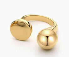 Load image into Gallery viewer, Open Ended 100% Copper Ball &amp; Circle Ring Sz. 8
